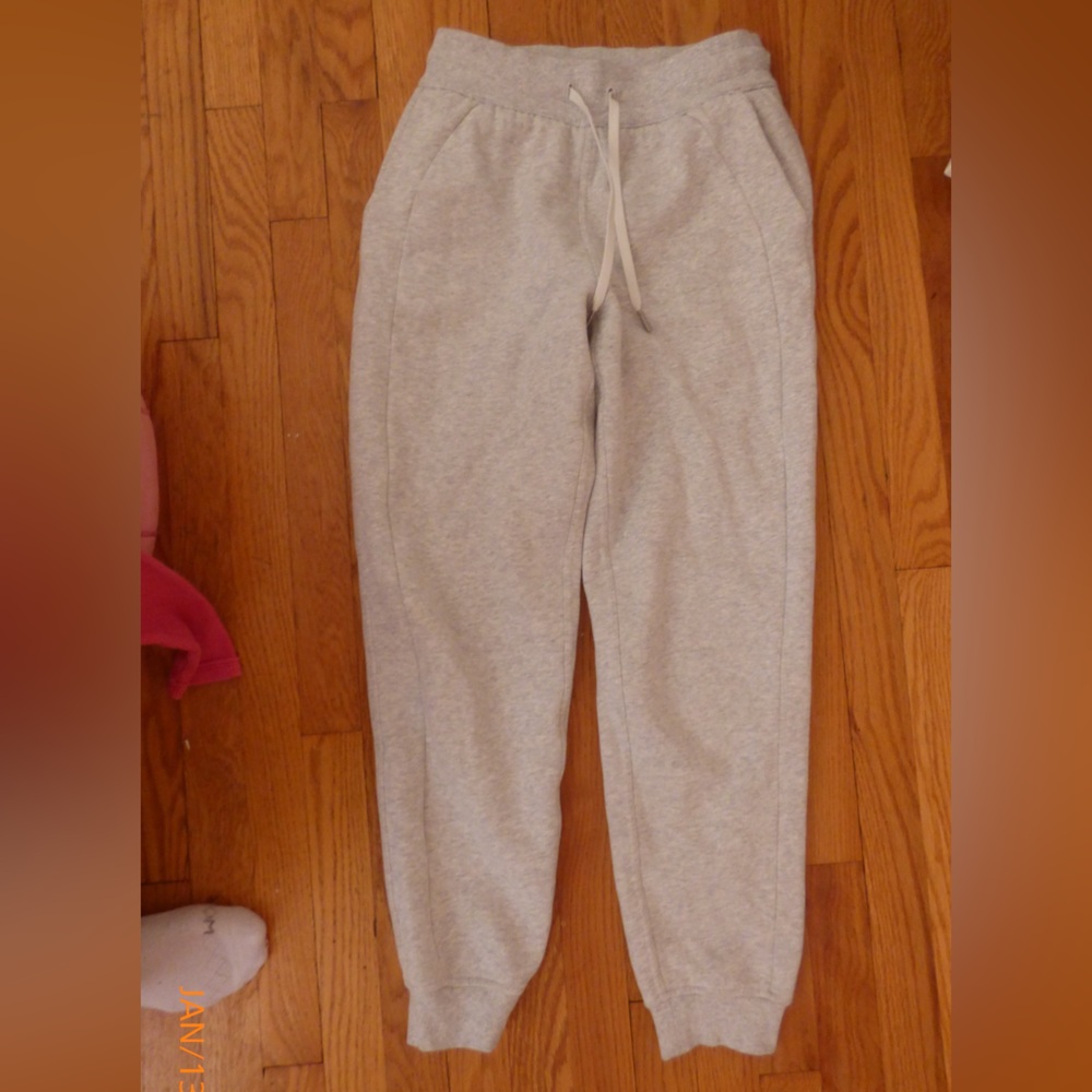 LULULEMON scuba sweatpants